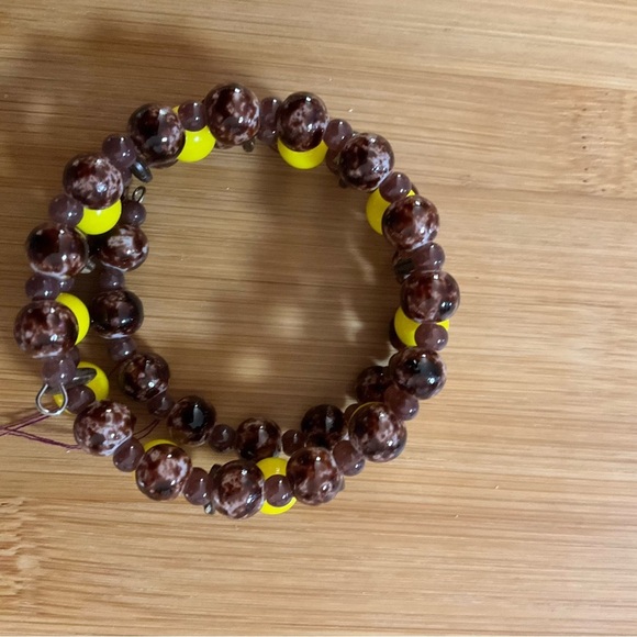 Hand Crafted Wrap Bracelet Brown Yellow Bead Memory Wire - Picture 8 of 8
